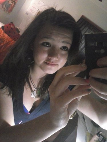 i lovin that louis bumm, niallers potato, harrys cats, liams spoons, and zayns mirrors;) omg i fiollow back)