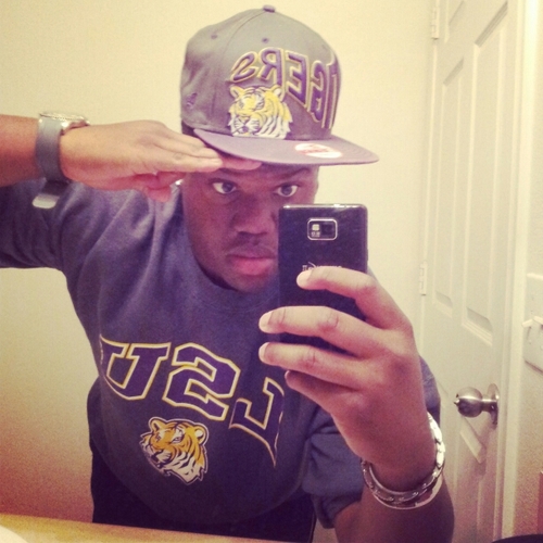A Football Player Wit a Bangin Personality, Cool, Sweet, Nice, And Da Realest Nigga On Da Block, Swagga Stupid, Funny Af, #TeamSingle #Team Swagg