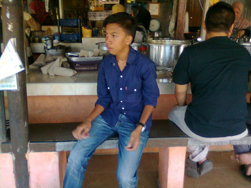 azri245's profile picture. 