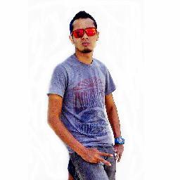 AyieVanBuuren's profile picture. Statue