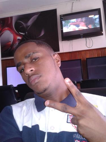 DropsyMamoud's profile picture. 