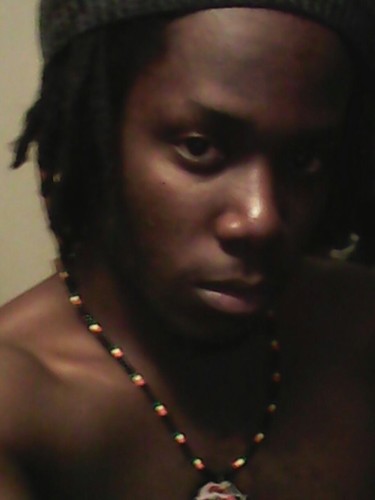 daRealKingRa's profile picture. the blind stares of a million pairs of eyes lookin hard but dnt realise they'll neva see... King Ra ..7{ πY¢ state of mind.5.wit a twi$t }8