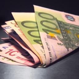 Bienvenue sur le média qui se propose de vous faire faire des économies sur un des postes les plus conséquents du budget d'un foyer : la voiture.