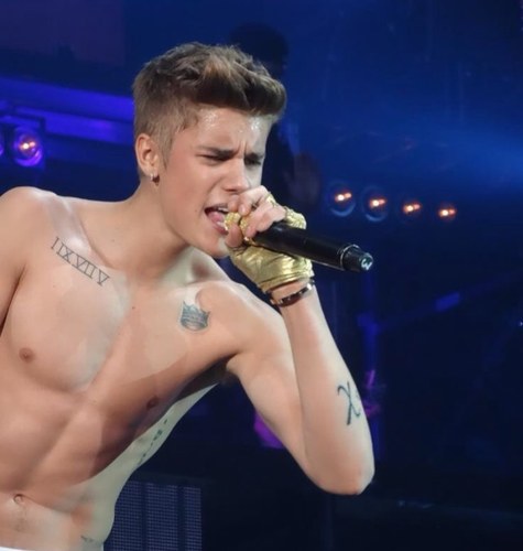 Im from mexico. I love justin bieber since 2009. I saw him two times, and i love him the most @justinbieber