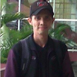 I'm a simple man, I'm an ordinary people, Love sport, Love music, Love watching dvd, Love honest, faithfulness and kindness.. ^^
