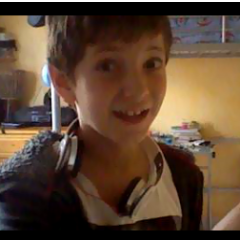 On est jeune ! On doit vraiment en profiter ;)