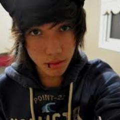 eu tenho 16 anos curto rock estilo emo e amo minha goooorda ..........