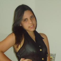 Por mais que seja difícil, nunca pare de tentar. 12 anos, aquariana, flamenguista.. e adora suas amigas.