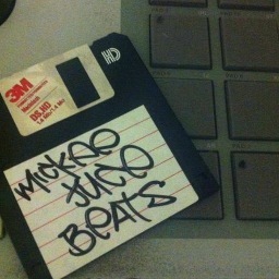MICKEEJUCEBEATS's profile picture. i make beats. hit me up
