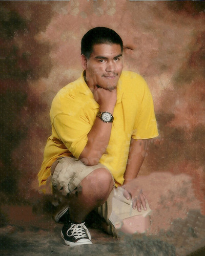 Follow me on instagram @ernesto_w_freshour... i am a 18 yr old male who loves to be around people... obsessed with fun... and want to get married one day...