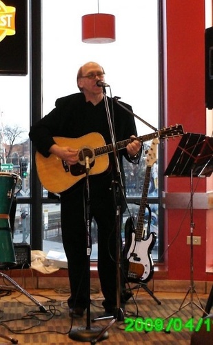 Indie singer-songwriter. Rock/Country/Americana/Roots. Vocals/guitar/bass/mandolin; instrument repair and set up.