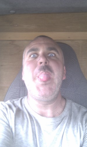 bigthacks's profile picture. new to twitter, and trying my damn hardest to work it out.