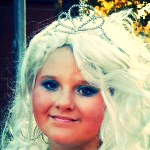 BritBushnell's profile picture. Luv yourself just like u luv ur crush