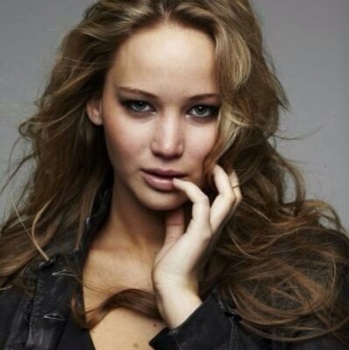 EverdeenKatd12's profile picture. I'm Katniss Everdeen.. The co-victor of the 74th Hunger Games and the 75th Quater Quell. But it doesn't feel like I've won, it feels like I am now imprisoned...