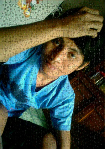 ZoelNewrowman's profile picture. 