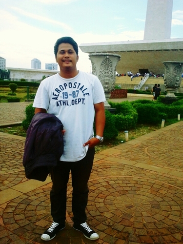 i'm bassis in @FLYeasycore,my wife is @gigihiteem