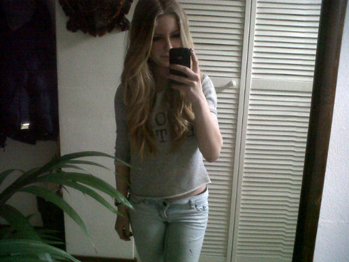 Love friends op SMC #B1H // BFF @MelissaMooigirl // LOVE♥ to sing //13 years old // nu je dit leest follow dan gelijk ;) // bbm: just ask!!!!!♡