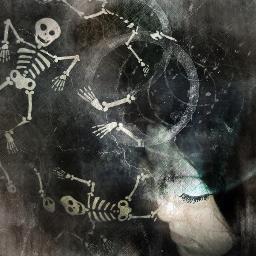 Austere Android in Paper Flesh Form - Digital Photographer
#Photographer #Dark-artist #Photo-manipulator