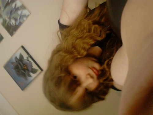 KazzKarina's profile picture. 