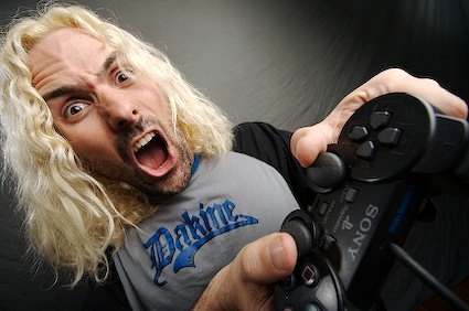 adoro games e sou fã do venom,monark,leon e muito mais.