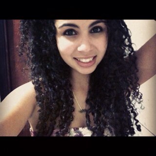 Tenho em mim todos os sonhos do mundo . Vida da @Nati_Kaorii ♥
Instagram: steesoares :3