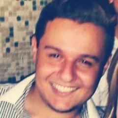 Sagitariano, 20 ans, criativo, engraçado, sinico, rigido, bipolar, assistia Power Rangers qando criança, Adoro animes e mangás, e pergunta o resto pra saber :D