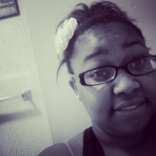 SupaaFreaak : ) ; Funnsizee ; REAL : ) ; Soo Goo Aheaad Annd Click That Bluee Bird Annd Follow Mee Annd I Will Do Thee Same ...
