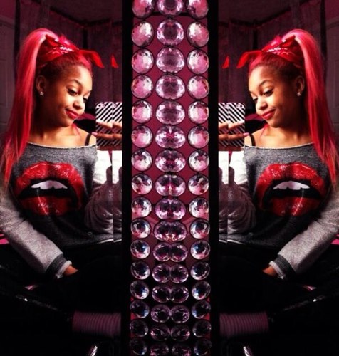 This page is all about the OMG GIRLZ ! I'm Bahja' Angel . I love @Beauty_OMG so much ! She is just all my life ! Follw me, I'll follow back ;)