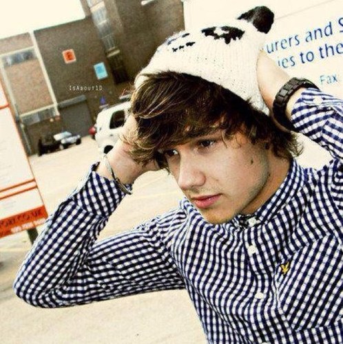 voteWMYB1D's profile picture. 