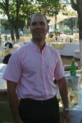 Empresa M&Co.(Confecciones) - Papá de Sabrina - Estudiante Ing. Forestal UNA - Bombero 3ra. Cia. Sajonia