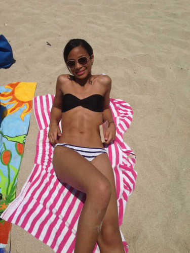 Taking my own advices to be happy, guided by God. Love modeling, dancing, and acting♥
