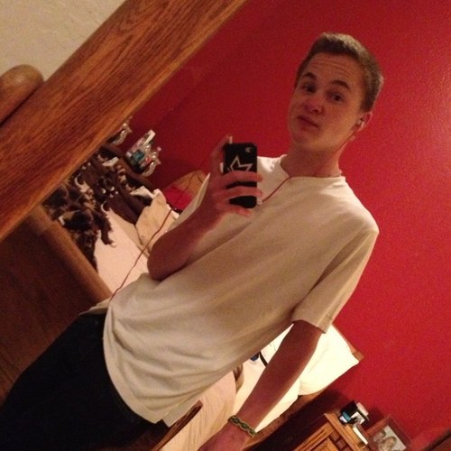 chenge1x's profile picture. 