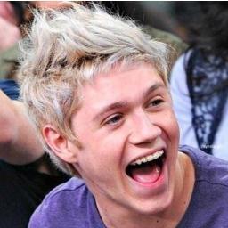 Directioner for life. In love with 5 boys who don't know I exist. Go follow my IG : rockme_1d97 :) x