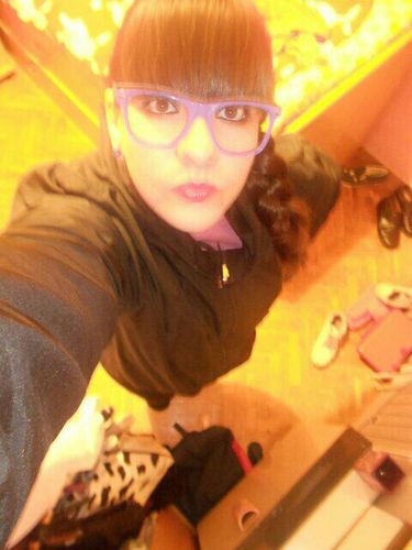 Soy guapa,sociiable,mee guatan loa chicoos Guapos y chulos!! tengo 15 años estoii en la edad PERFECTA Besiitos para los que lo lean!!