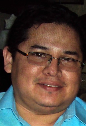 Jesus siempre esta a mi lado a cada paso que doy.