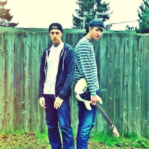 FALLINLINE_'s profile picture. @kevinxciv @anonymousbagel