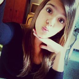 _bonadiiio's profile picture. Mas eu tenho santo forte é incrível a minha sorte '' -