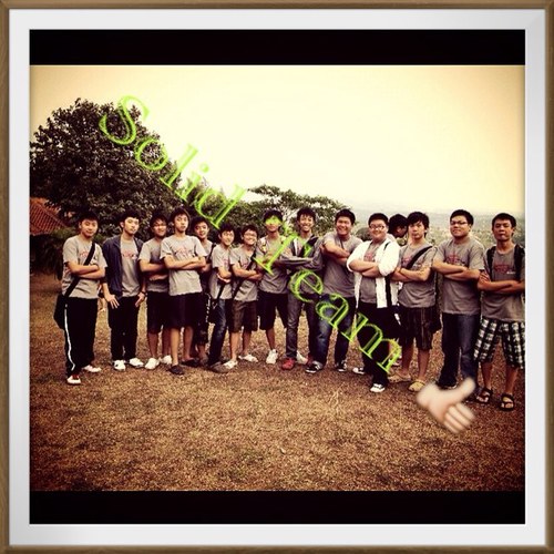 Solid_Team's profile picture. Born at Jakarta, 14 Desember 2010 // 16 member // solidarity is number one :) , Jesus Christ :)