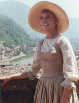 ∰ I'm a postulant determined to become a nun. I'm trying to prove myself by being the governess to Captain von Trapp's SEVEN children. Poor, little dears. ∰ #RP