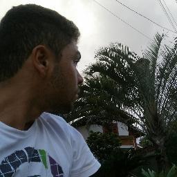 A amizade pode existir entre as pessoas mais desiguais, tornando-as iguais. (Aristóteles)