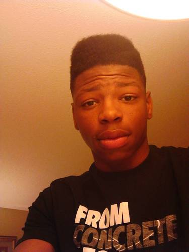 kik me : YouDont_Understand , born in Albany, New York , im a basketball freak & i thank god for all the talent & blessings