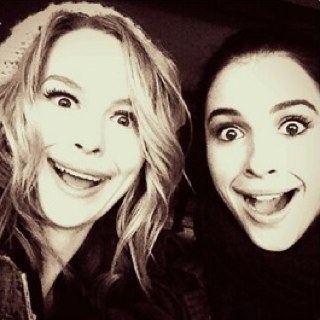 I LOVE NAOMI SCOTT & BRIDGIT MENDLER!!
