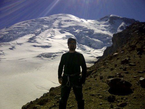 GearTesting's profile picture. 