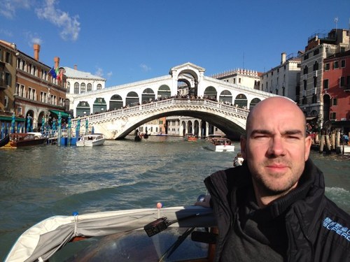 dgch00's profile picture. 