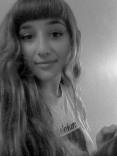 cavemanjunkie's profile picture. twitter is stupid