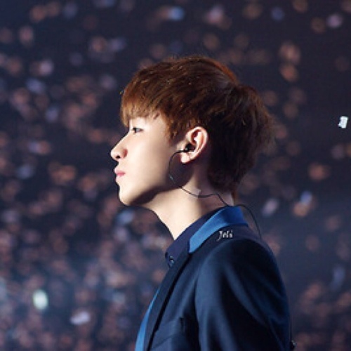 Canada fanbase for our mochi cheeks, Henry! 
Please follow us!