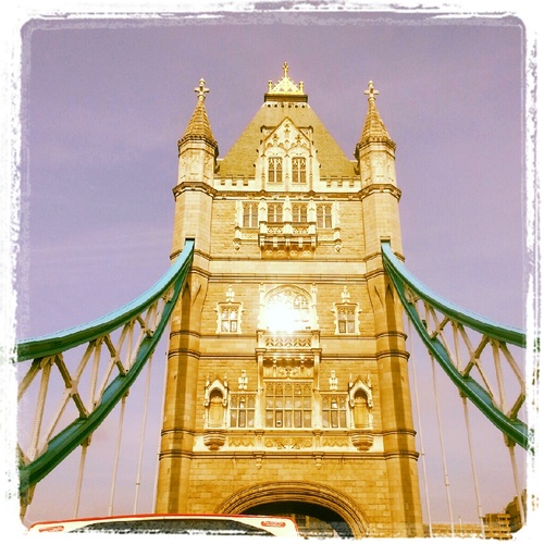 this is for everything inspirational. food, shopping, celebrities, music and more. i follow back :)