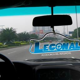 Venta de todo tipo de Accesorios y Complementos para el Automovil, 4x4, Monovolumen. Porta bicicletas, Barras Porta Equipajes de Techo, Enganches de Remolques..