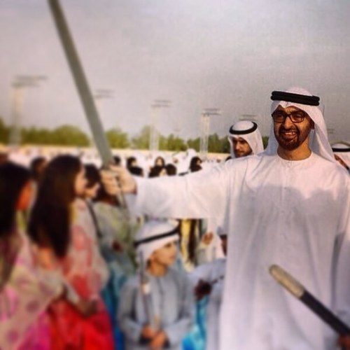 ‏ الي معدنه طيب ما تغيره الظروف،
والكفو يبقى كفو لو الزمن هد حيله