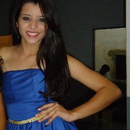 16anos#Evangélica adoro#Livros#Moda#Paz#Amor#adoro rock amo muito #paramore e acima de tudo e de todos deus 
:) jogadora de futsal #Flamenguista